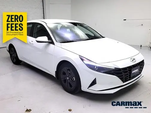 2022 Hyundai Elantra SEL FWD photo