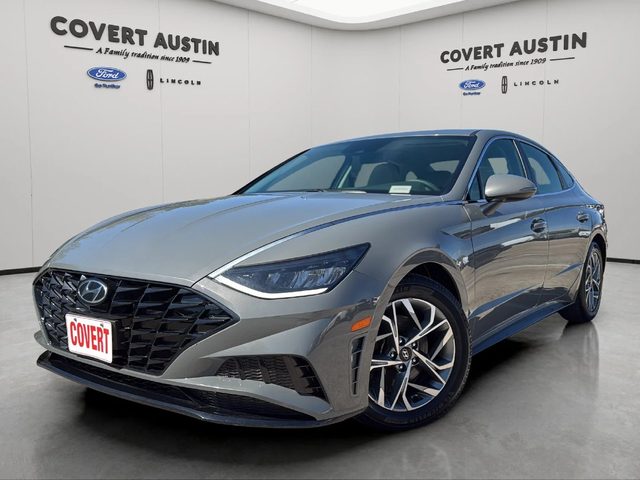 2022 Hyundai Sonata SEL FWD photo
