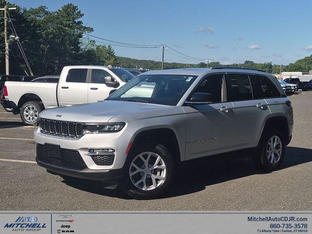 2022 Jeep Grand Cherokee Limited 4WD photo