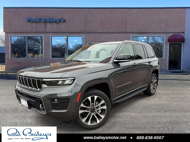 2022 Jeep Grand Cherokee Overland 4WD photo