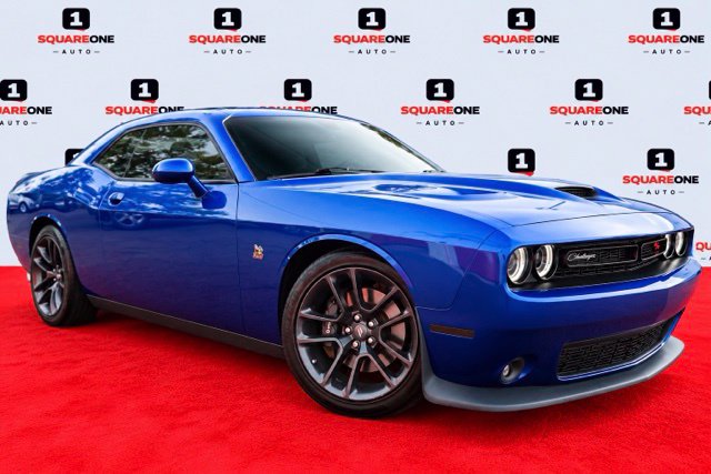 2022 Dodge Challenger R/T Scat Pack RWD photo