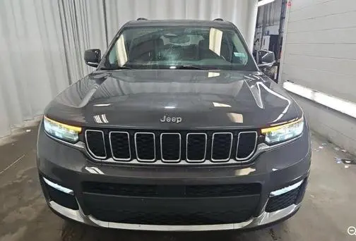 2022 Jeep Grand Cherokee L Limited 4WD photo