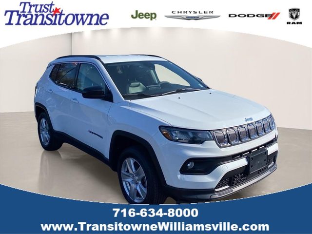 2022 Jeep Compass Latitude 4WD photo