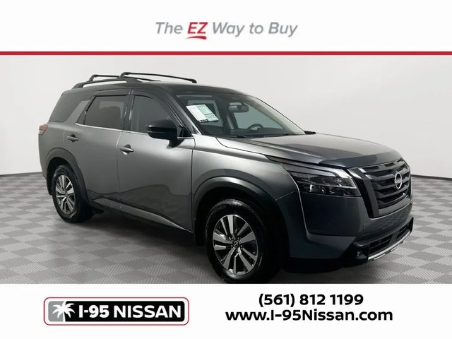 2022 Nissan Pathfinder SL FWD photo