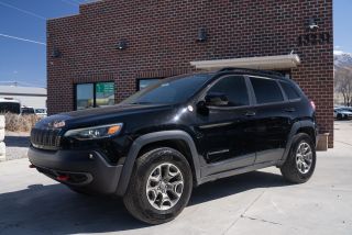 2022 Jeep Cherokee Trailhawk 4WD photo