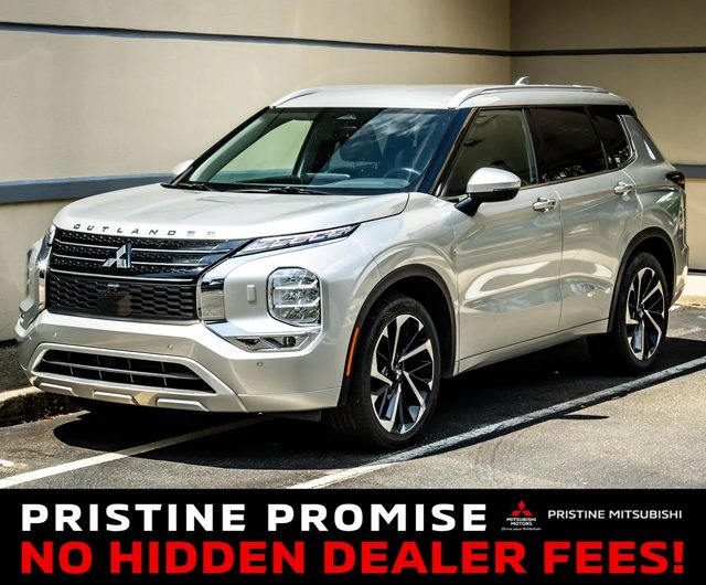 2022 Mitsubishi Outlander SEL Special Edition 4WD photo