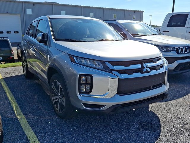 2022 Mitsubishi Outlander Sport SE FWD photo