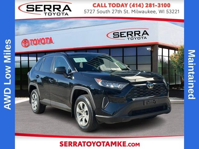 2019 Toyota RAV4 LE AWD photo