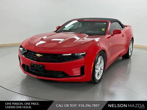 2021 Chevrolet Camaro 1LT RWD photo