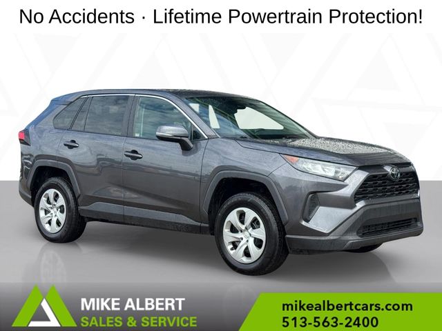 2022 Toyota RAV4 LE FWD photo
