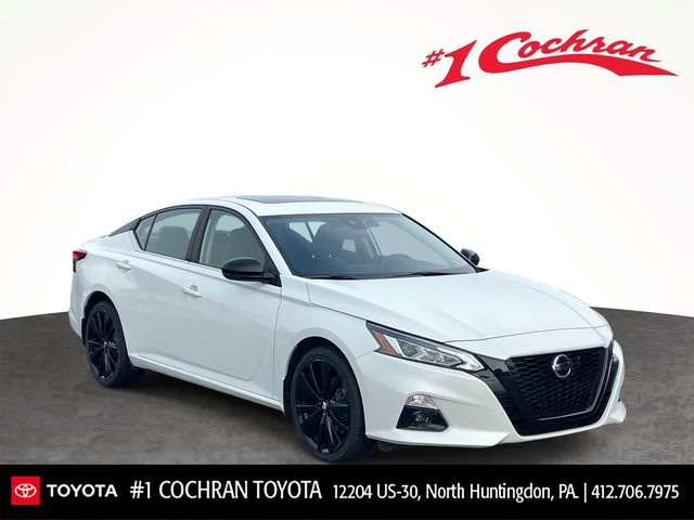 2022 Nissan Altima 2.5 SR AWD photo