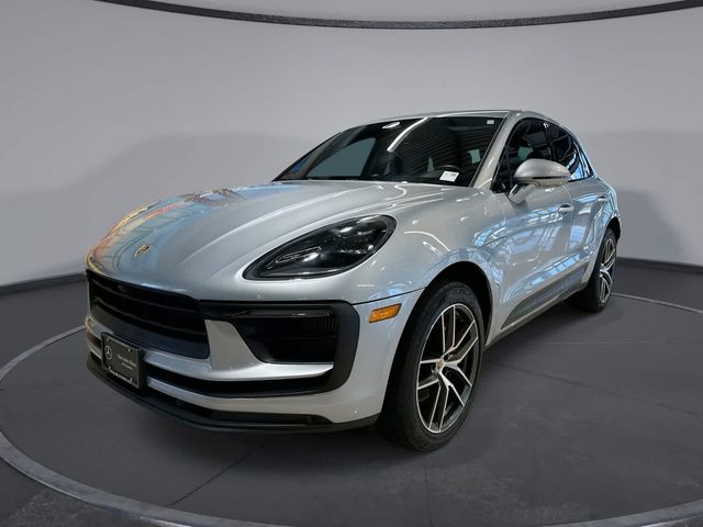 2022 Porsche Macan S AWD photo