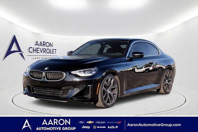2022 BMW 2 Series 230i RWD photo
