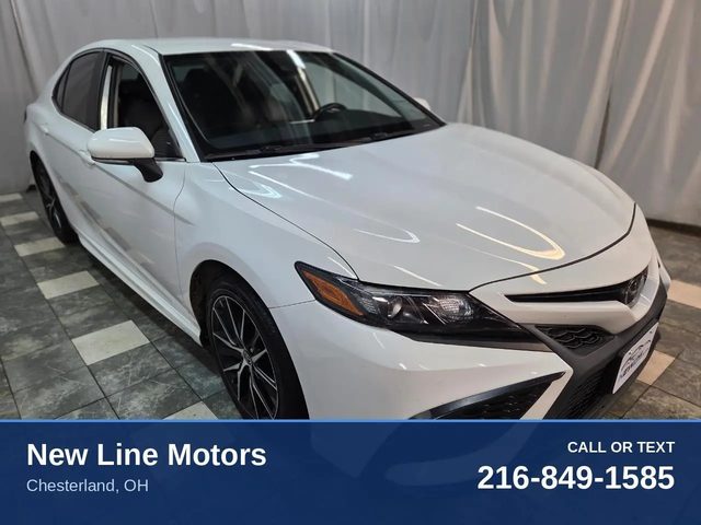 2022 Toyota Camry SE FWD photo