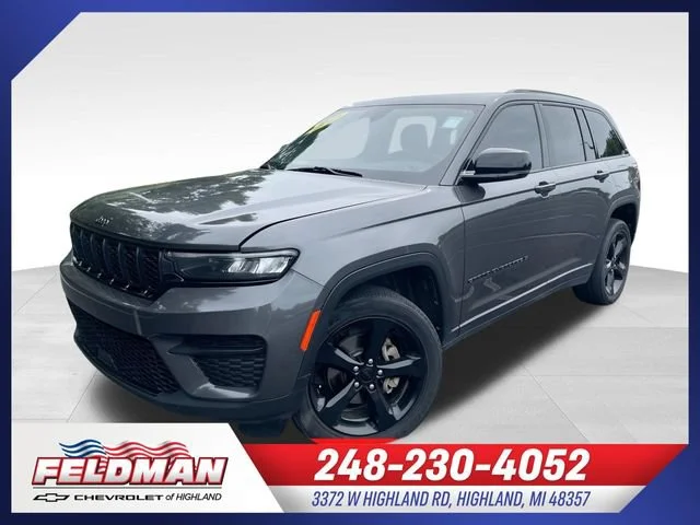 2022 Jeep Grand Cherokee Altitude 4WD photo