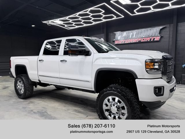 2019 GMC Sierra 2500HD Denali 4WD photo