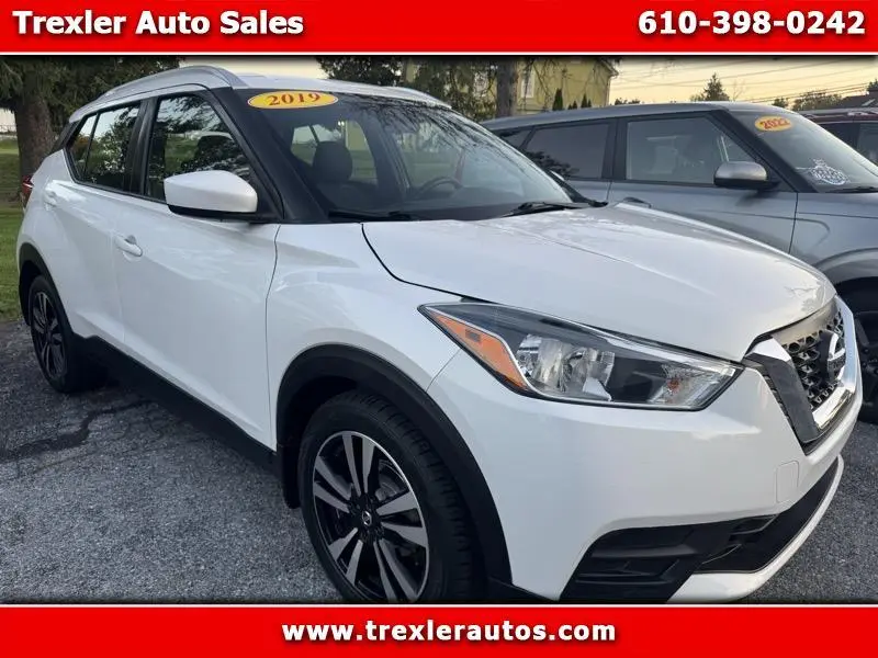 2019 Nissan Kicks SV FWD photo