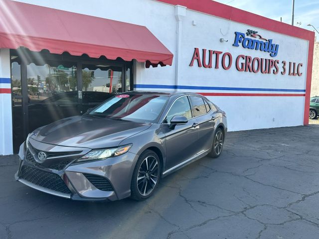 2018 Toyota Camry XSE FWD photo