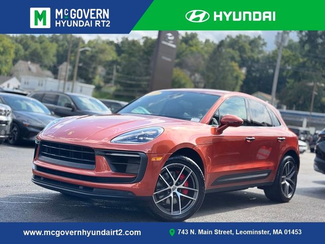 2022 Porsche Macan S AWD photo
