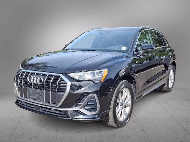 2022 Audi Q3 S line Premium AWD photo