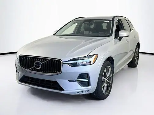 2022 Volvo XC60 Momentum FWD photo