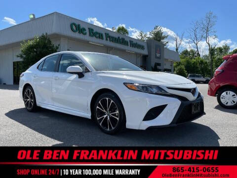 2019 Toyota Camry FWD photo