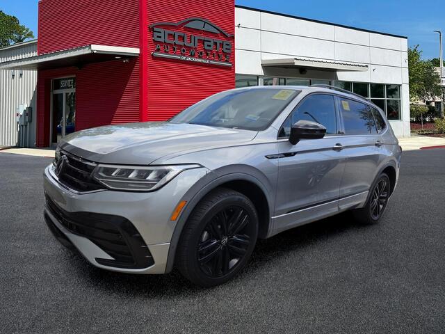 2022 Volkswagen Tiguan SE R-Line Black FWD photo