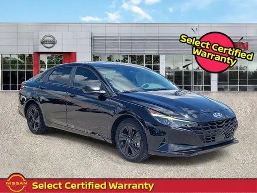 2022 Hyundai Elantra SEL FWD photo