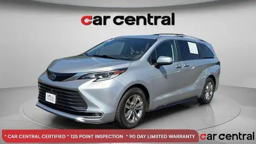2022 Toyota Sienna Platinum AWD photo