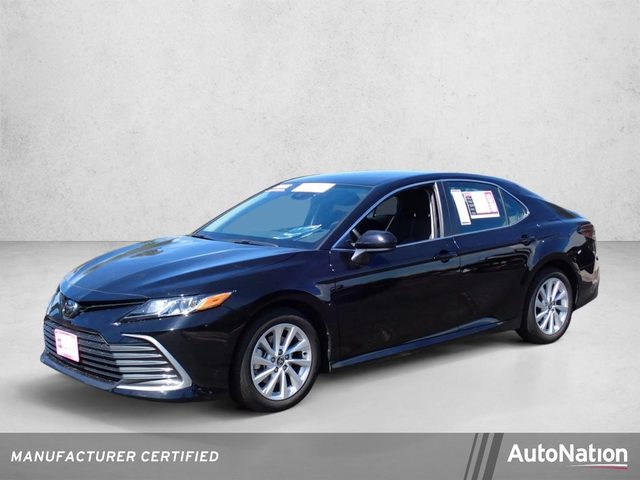 2022 Toyota Camry LE AWD photo