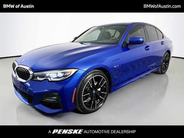 2022 BMW 3 Series 330e RWD photo
