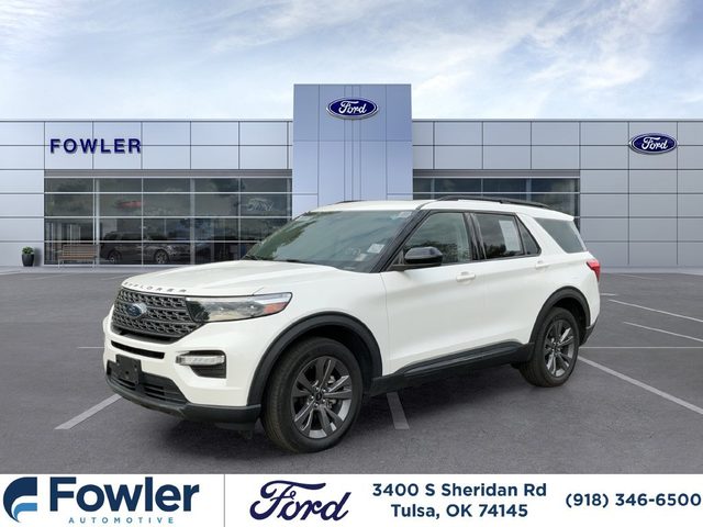2022 Ford Explorer XLT 4WD photo