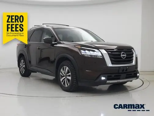 2022 Nissan Pathfinder SL FWD photo