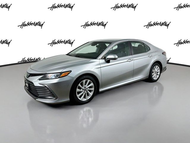 2022 Toyota Camry LE AWD photo