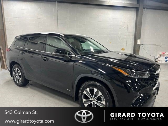 2022 Toyota Highlander Hybrid XLE AWD photo