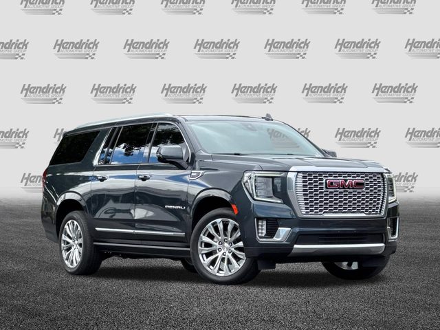 2022 GMC Yukon XL Denali 4WD photo