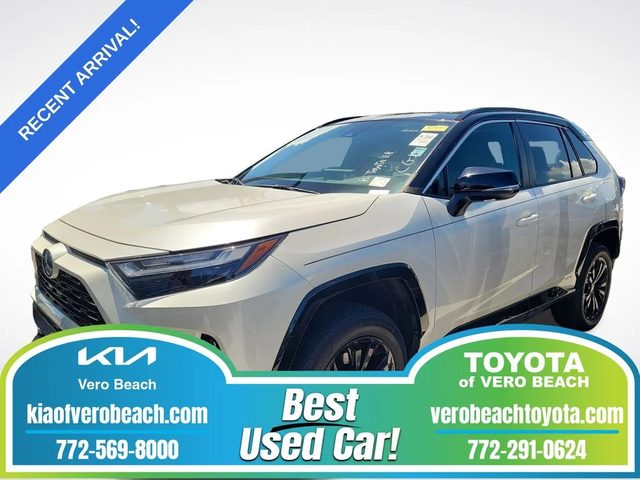 2022 Toyota RAV4 Hybrid XSE AWD photo