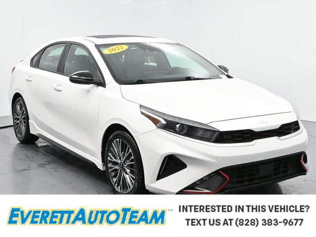 2022 Kia Forte GT-Line FWD photo