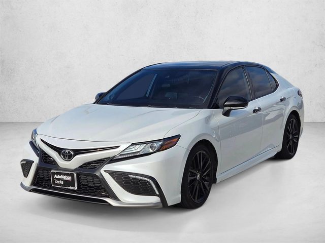 2022 Toyota Camry XSE V6 FWD photo
