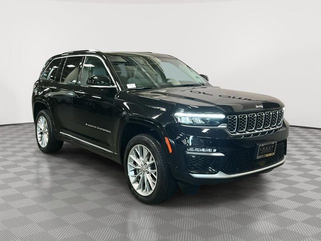 2022 Jeep Grand Cherokee Summit 4WD photo