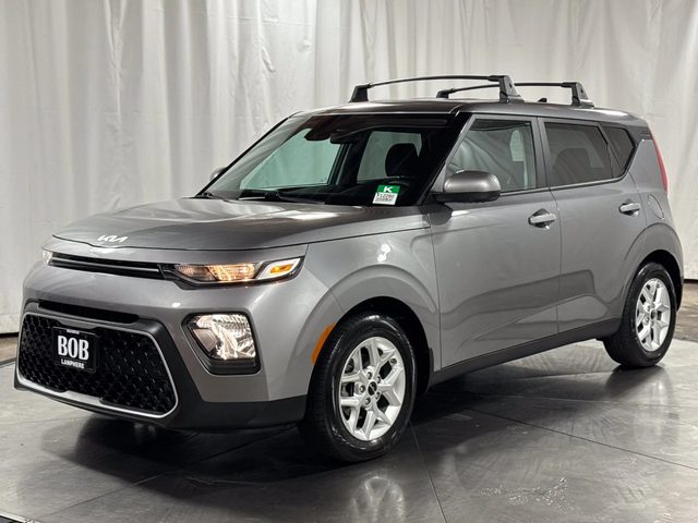 2022 Kia Soul LX FWD photo