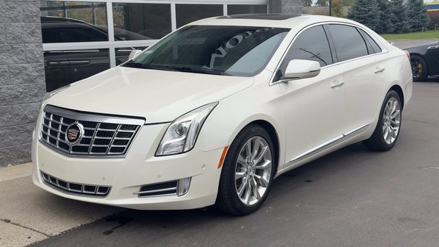 2015 Cadillac XTS Luxury FWD photo