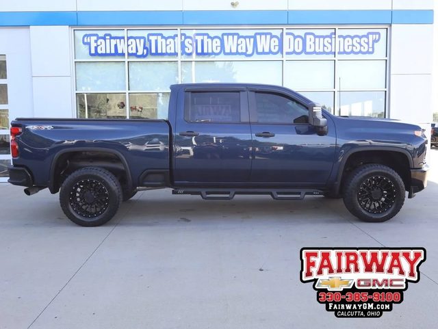 2022 Chevrolet Silverado 2500HD Custom 4WD photo