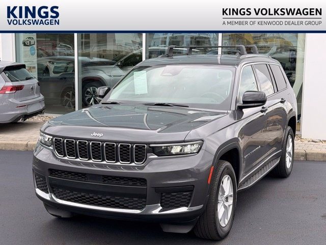2022 Jeep Grand Cherokee L Laredo 4WD photo