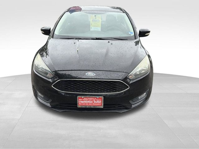 2017 Ford Focus SEL FWD photo