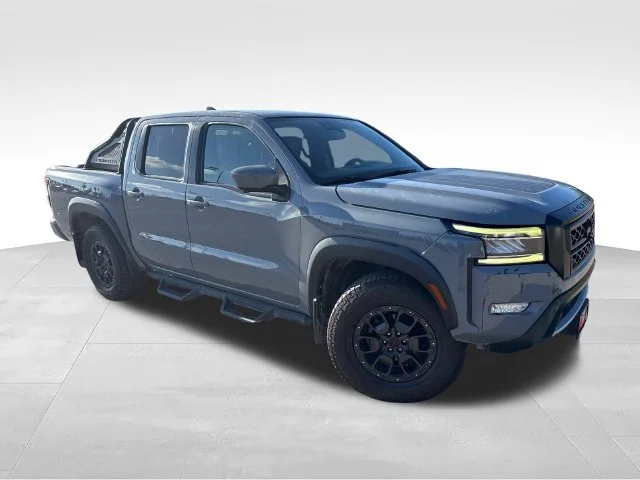 2022 Nissan Frontier PRO-4X 4WD photo