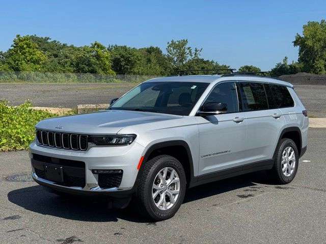 2022 Jeep Grand Cherokee L Limited 4WD photo