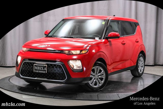 2022 Kia Soul LX FWD photo
