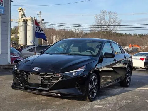 2023 Hyundai Elantra SEL FWD photo