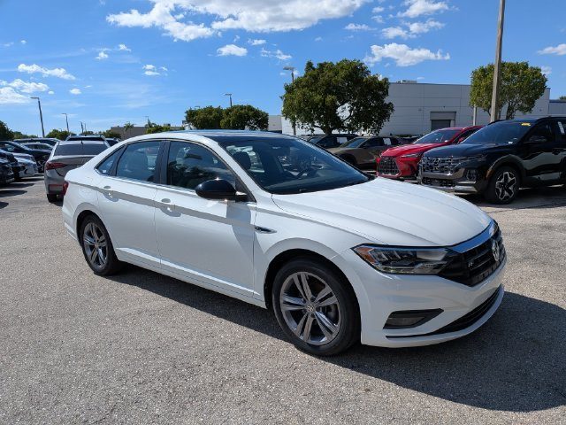 2021 Volkswagen Jetta R-Line FWD photo